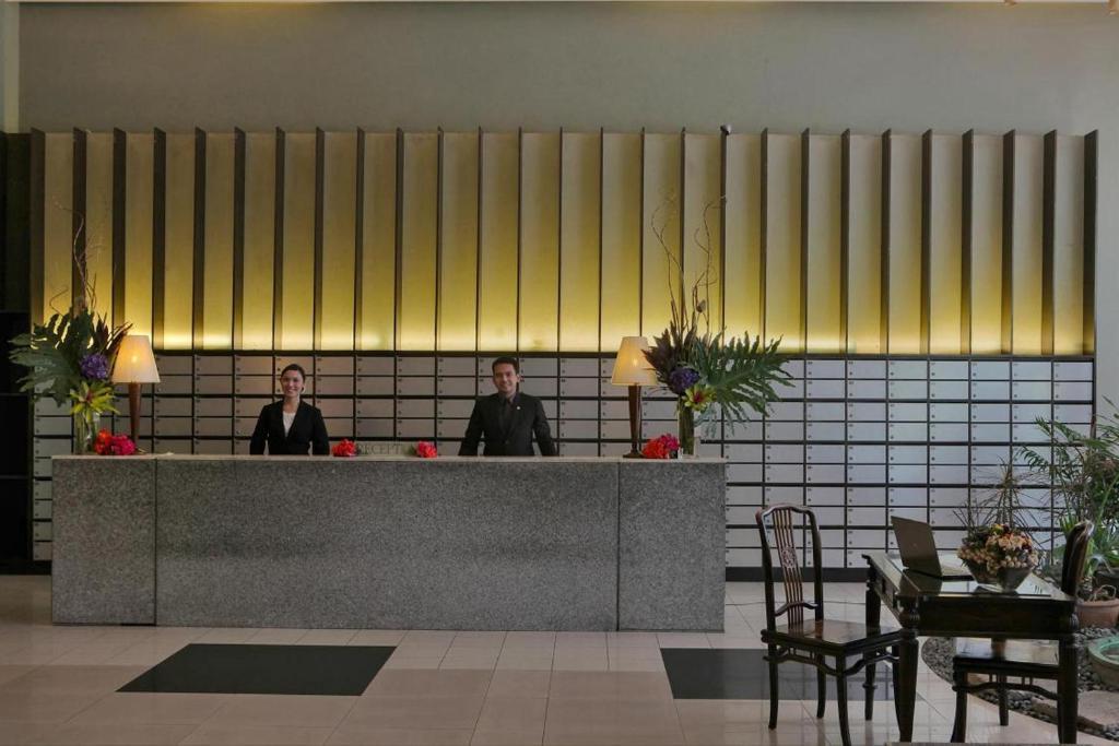 The Malayan Plaza Hotel Pasig City Экстерьер фото